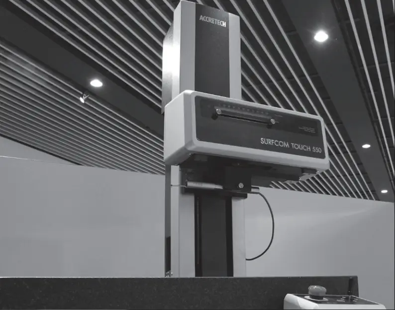 Rugosimètre SURFCOM TOUCH 550 ACCRETECH